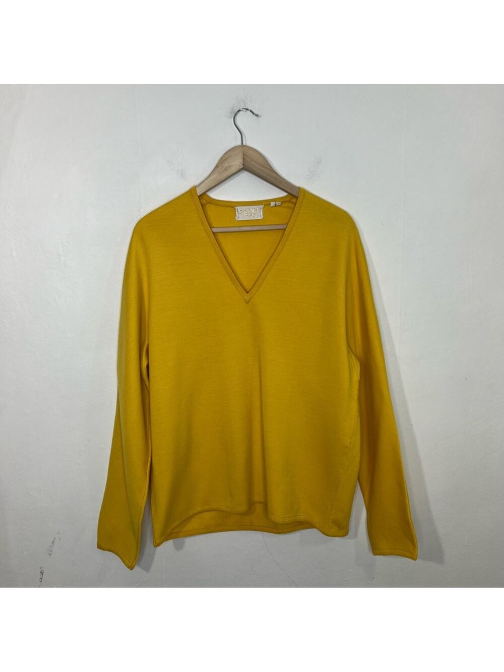 Vintage Saint Joseph by Cezar Yellow Wool Blend V Neck Sweater Size Large